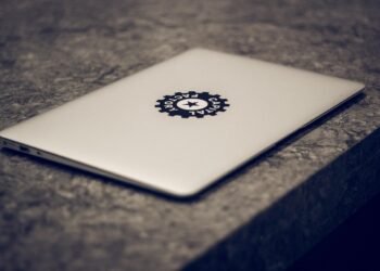 Electric Cars and the Green Revolution: How Zero-Emission Vehicles Are Transforming Our Planet