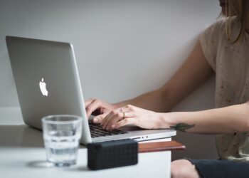 Revolutionizing Renewable Energy: Top Green Tech Startups