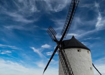 Shining a Light on Sustainability: Your Ultimate Guide to Switching to Solar Power