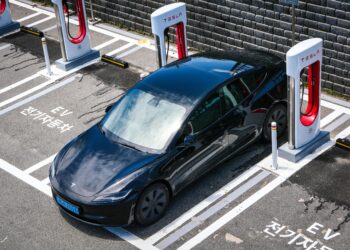 Integrating Eco-Friendly Technology: How Smart Homes Are Leading the Way to Sustainability